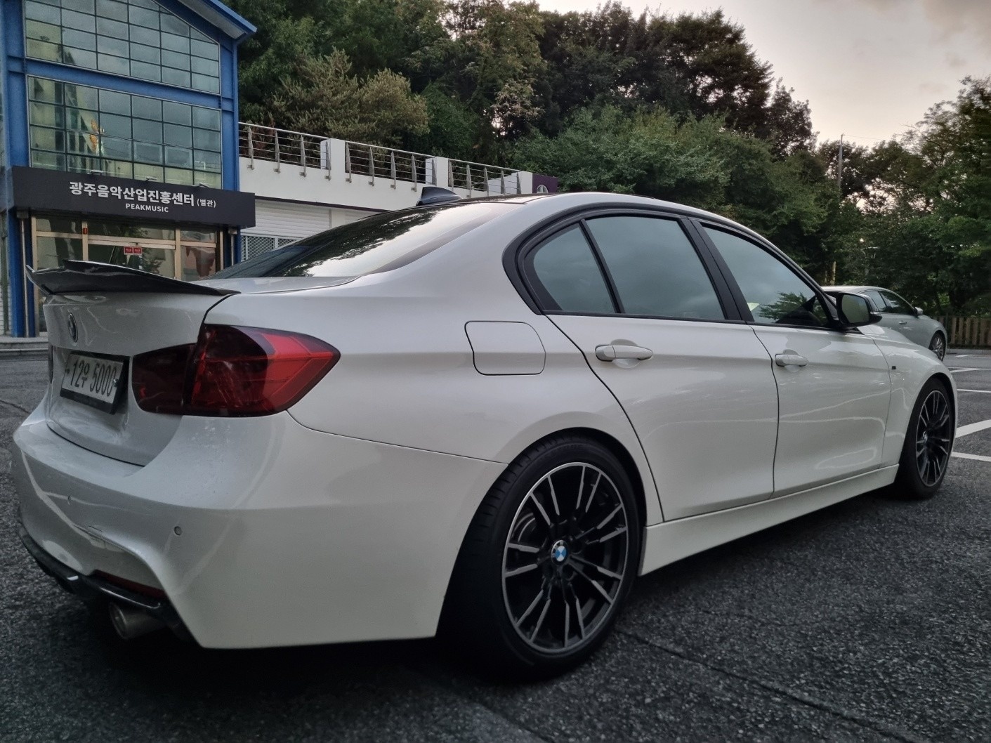 12년식 192,000km
F30 3 중고차 직거래 (6)