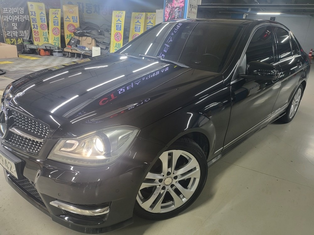 C 클래스 W204 C220 CDI (170마력)블루이피션시 매물 썸네일