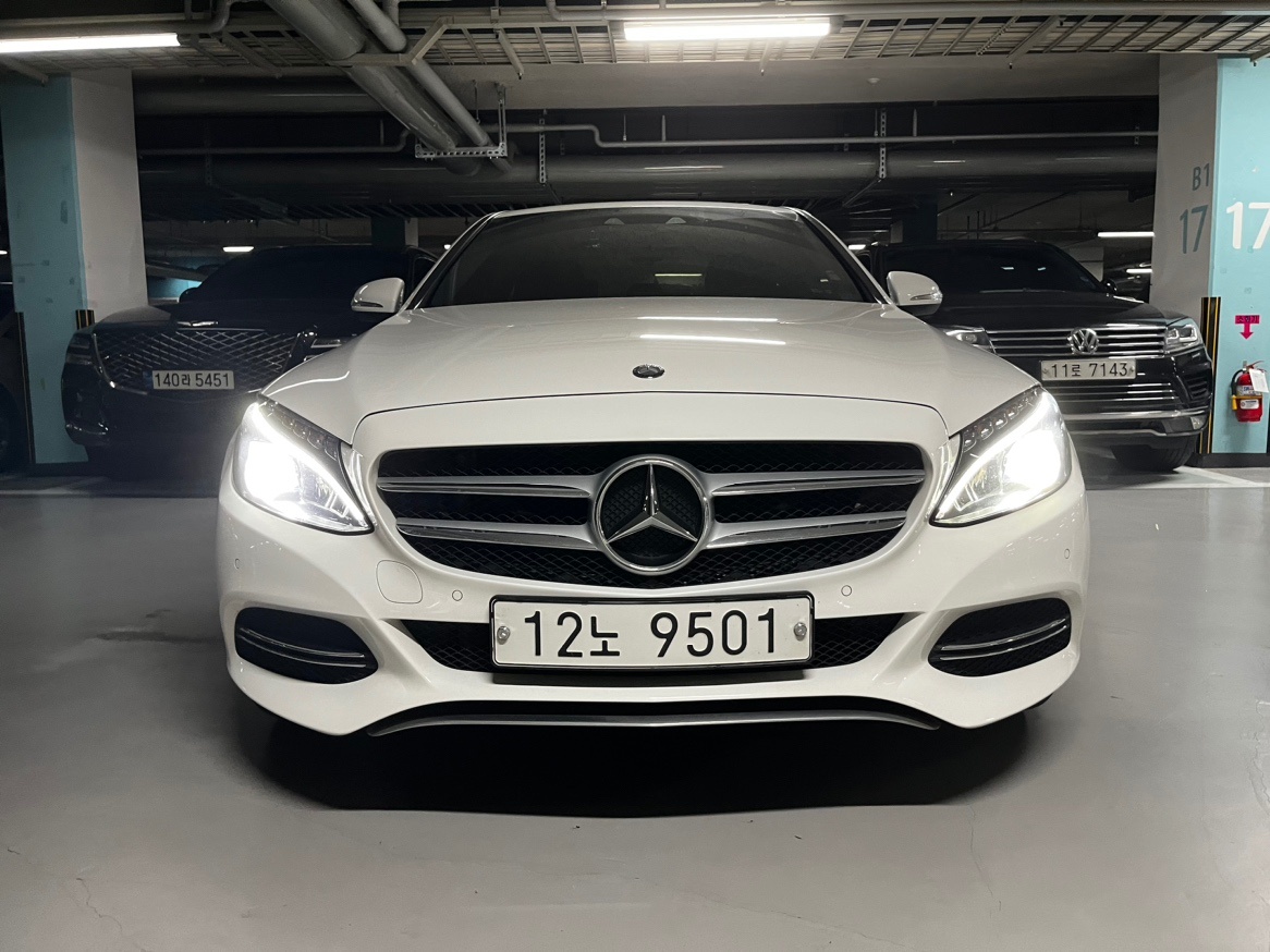 C 클래스 W205 C220 블루텍 (204마력) 매물 썸네일