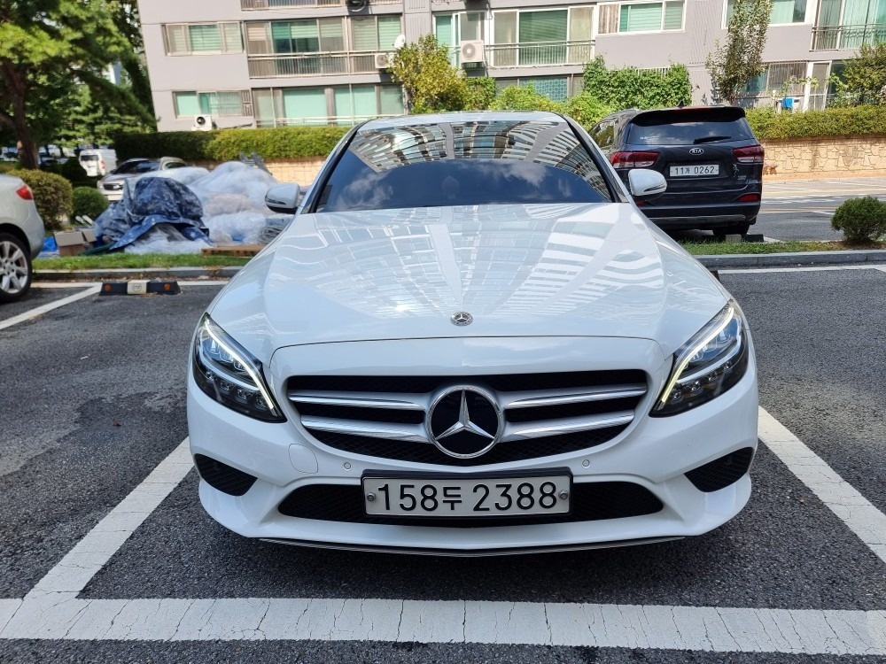 C 클래스 W205 C220 d (194마력) 매물 썸네일