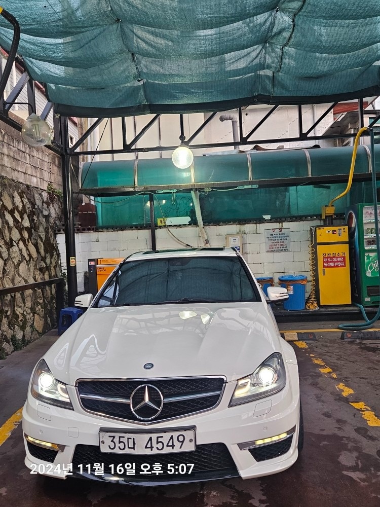 C 클래스 W204 C63 amg 매물 썸네일