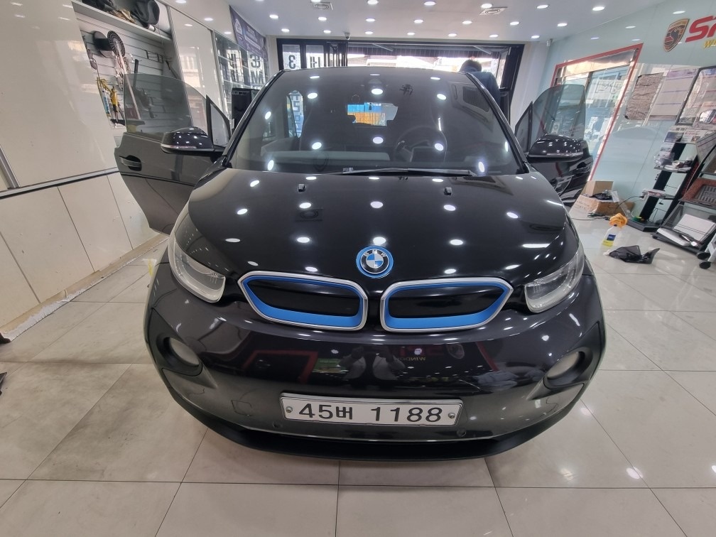 i3 IO1 BEV(22.6kWh) FWD (170마력) 매물 썸네일