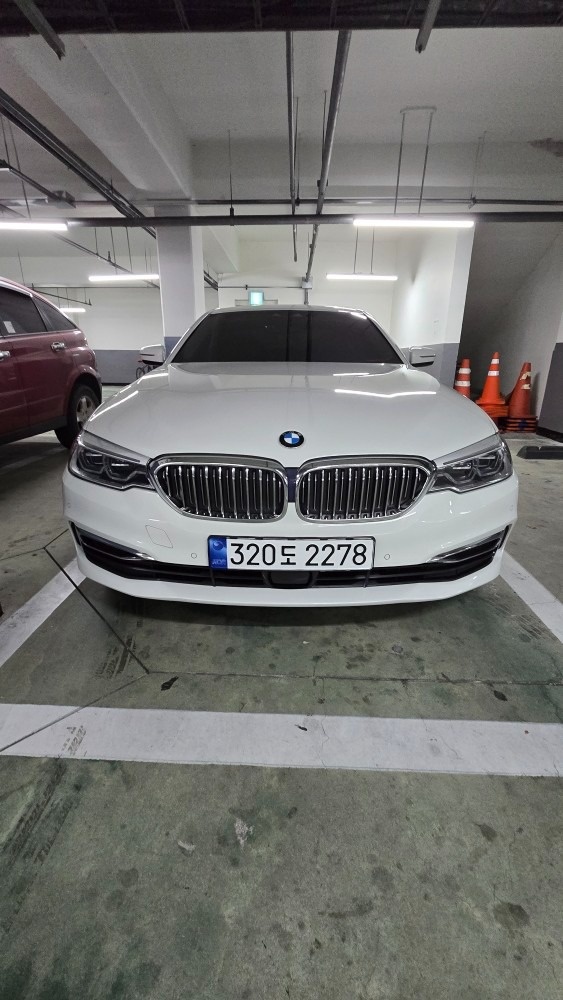 5시리즈 G30 520d xDrive (190마력)럭셔리 플러스 매물 썸네일