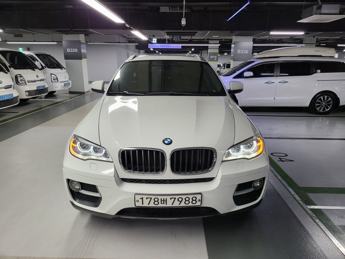 X6 E71 30d xDrive 후기형 (245마력) 매물 썸네일