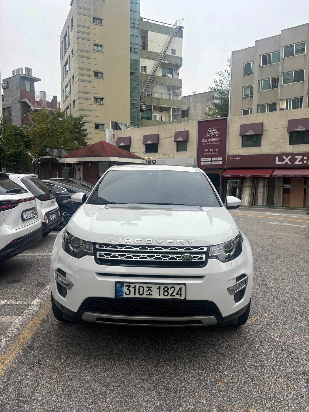 디스커버리 스포츠 L550 2.0 TD4 AWD (180마력)HSE 럭셔리 매물 썸네일