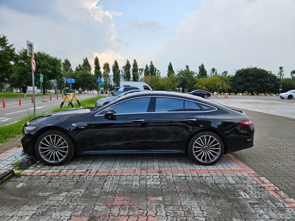 AMG GT C190 4도어 GT43 4Matic + 전기형 (367마력) 매물 썸네일