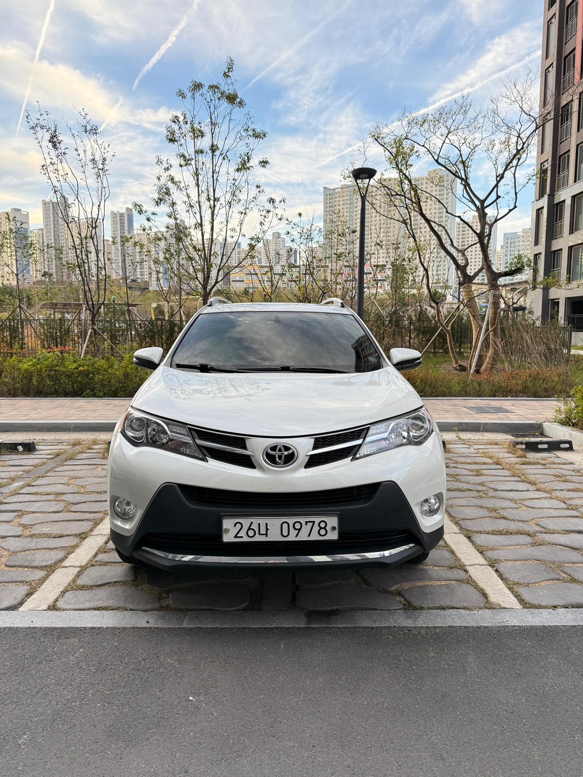 RAV4 XA40 2.5 FWD (179마력) 매물 썸네일