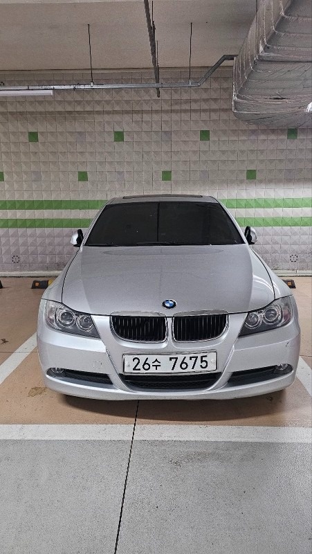 
비엠 3  E90 320i 명차 입