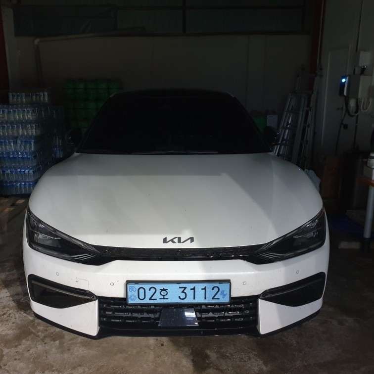 EV6 CV BEV(롱레인지/77.4kWh) RWD GT-Line(434km) 매물 썸네일