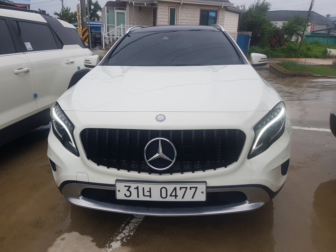 GLA X156 GLA200 d 전기형 (136마력) 매물 썸네일