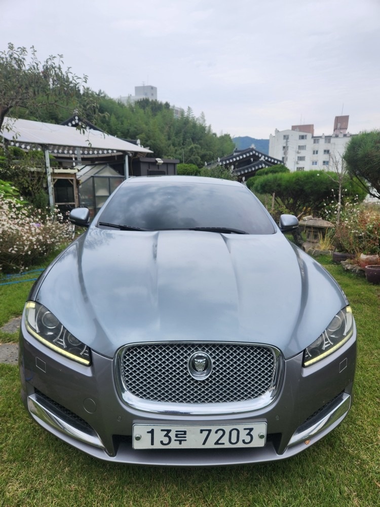 XF X250 3.0 d 프리미엄 매물 썸네일