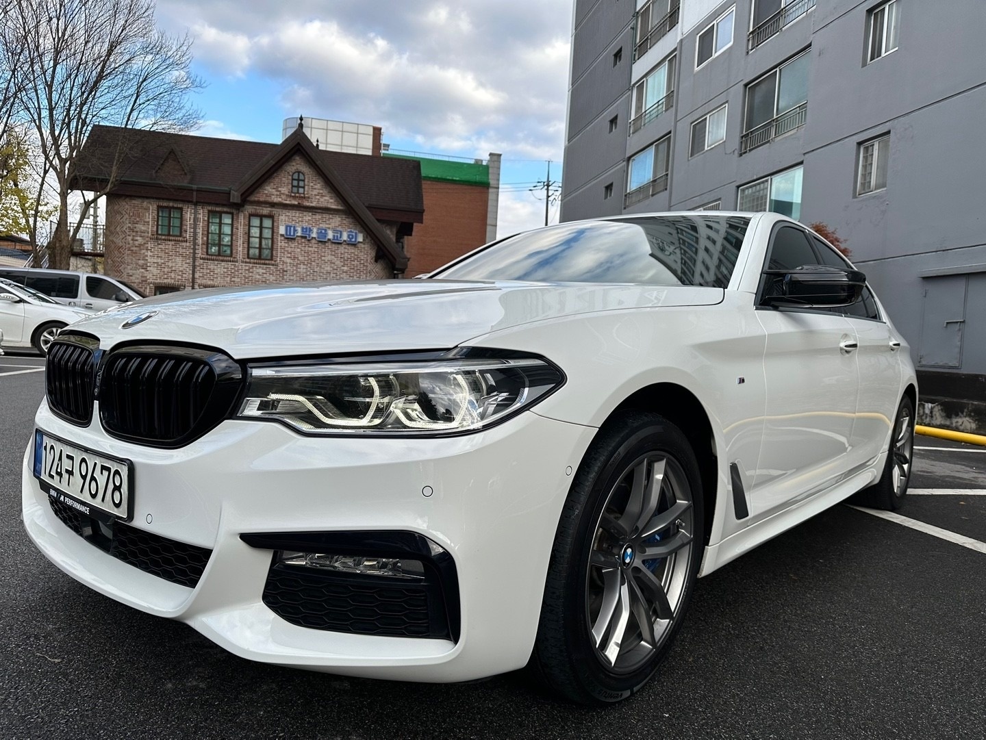 5시리즈 G30 530 i xDrive (252마력)M 스포츠 플러스 매물 썸네일