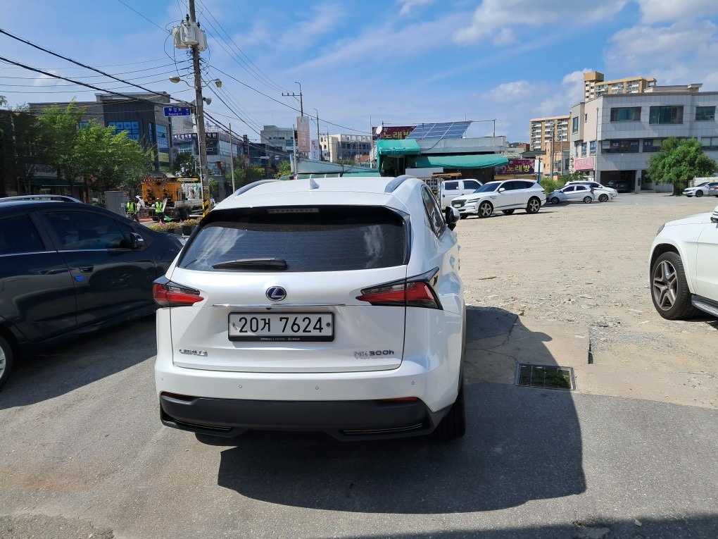 NX AZ10 NX300h AWD 전기형 (152마력) 매물 썸네일