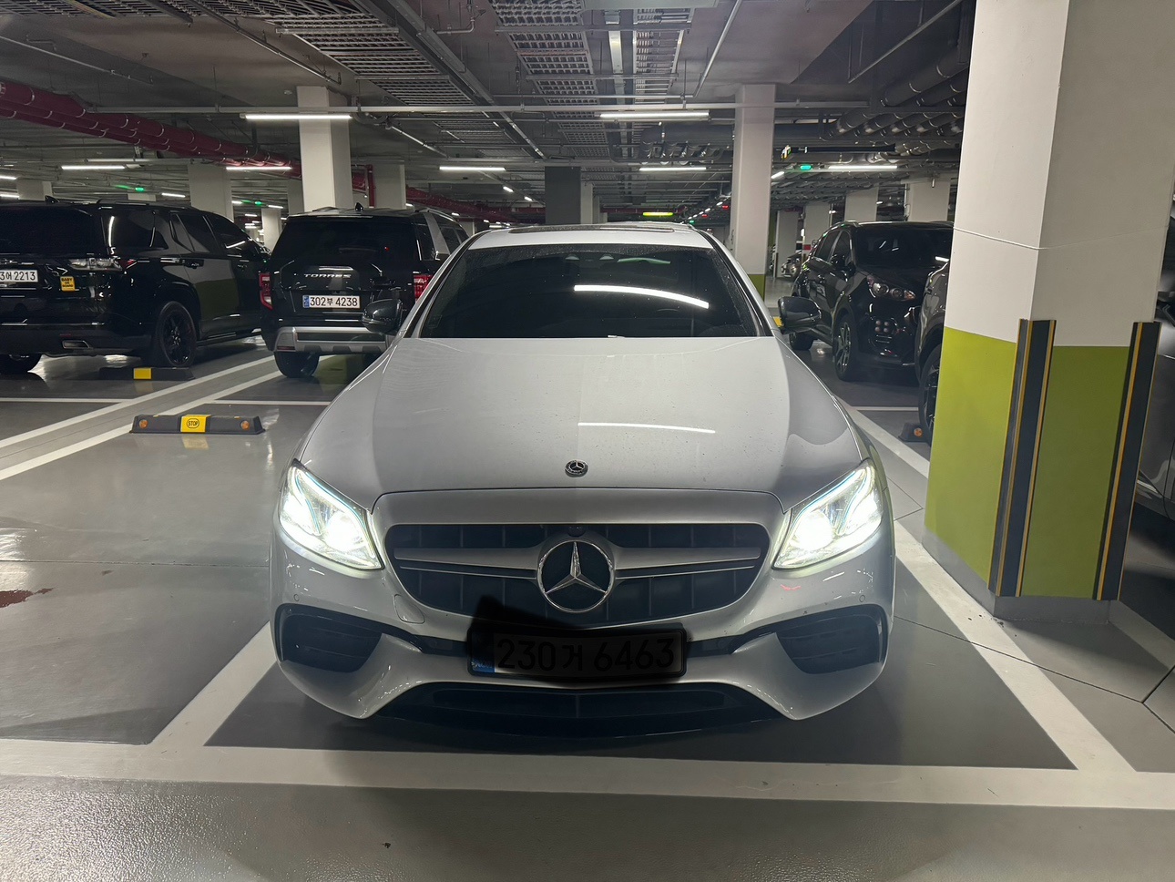 E 클래스 W213 E220 d 4Matic 전기형 (194마력)아방가르드 매물 썸네일