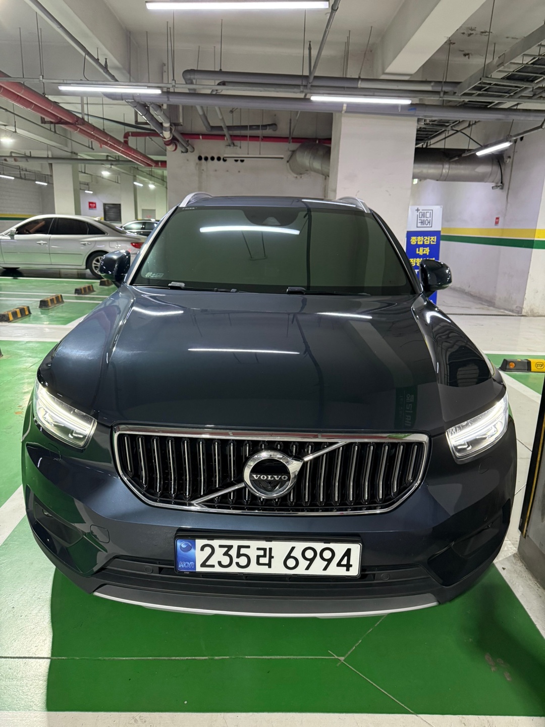 XC40 B4 AWD Inscription 매물 썸네일