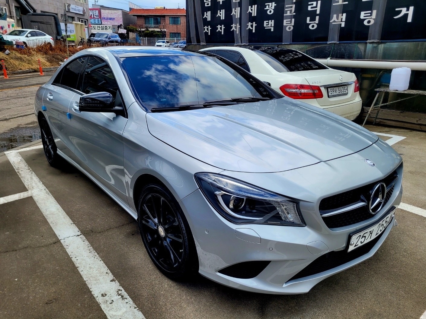 CLA 클래스 C117 CLA200 CDI 전기형 (136마력)한국형 내비 매물 썸네일