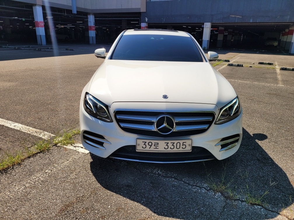 E 클래스 W213 E300 4Matic 전기형 (211마력) 매물 썸네일