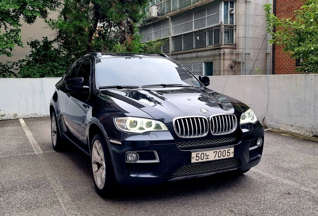 X6 E71 40d xDrive (306마력) 매물 썸네일