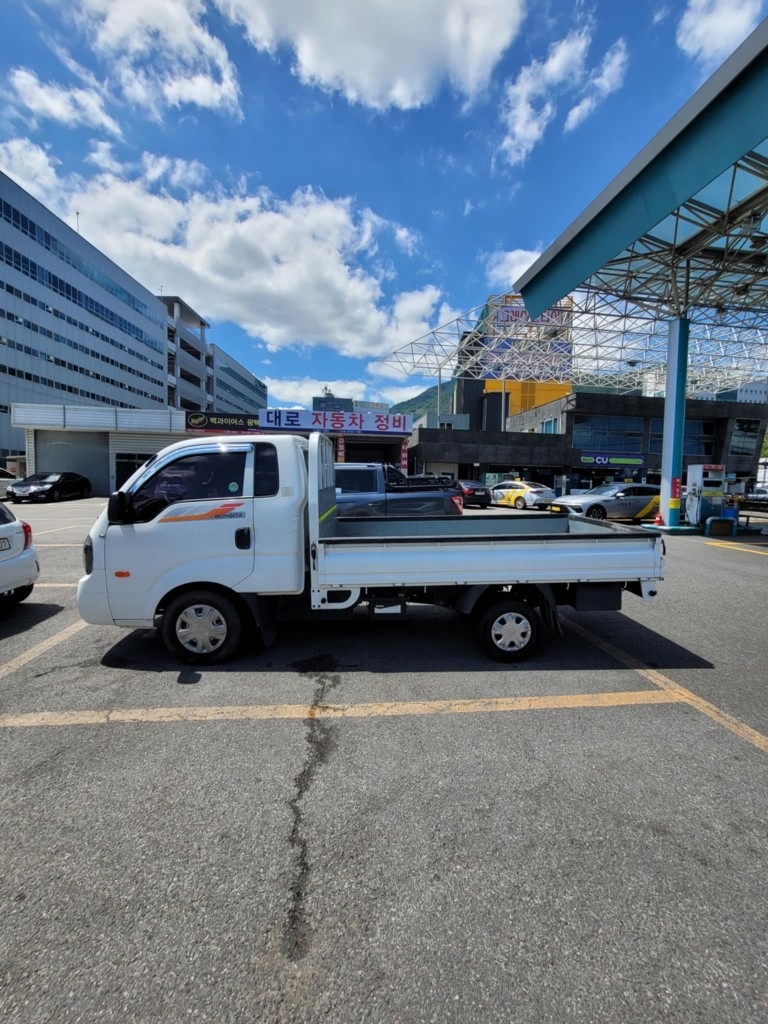 깨끗하고 차량 상태가 좋습니다.
강력 중고차 직거래 (3)