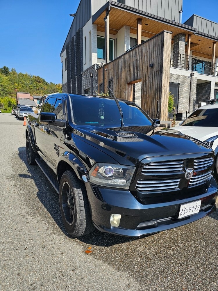 램픽업 Ⅳ RAM1500 5.7L 매물 썸네일