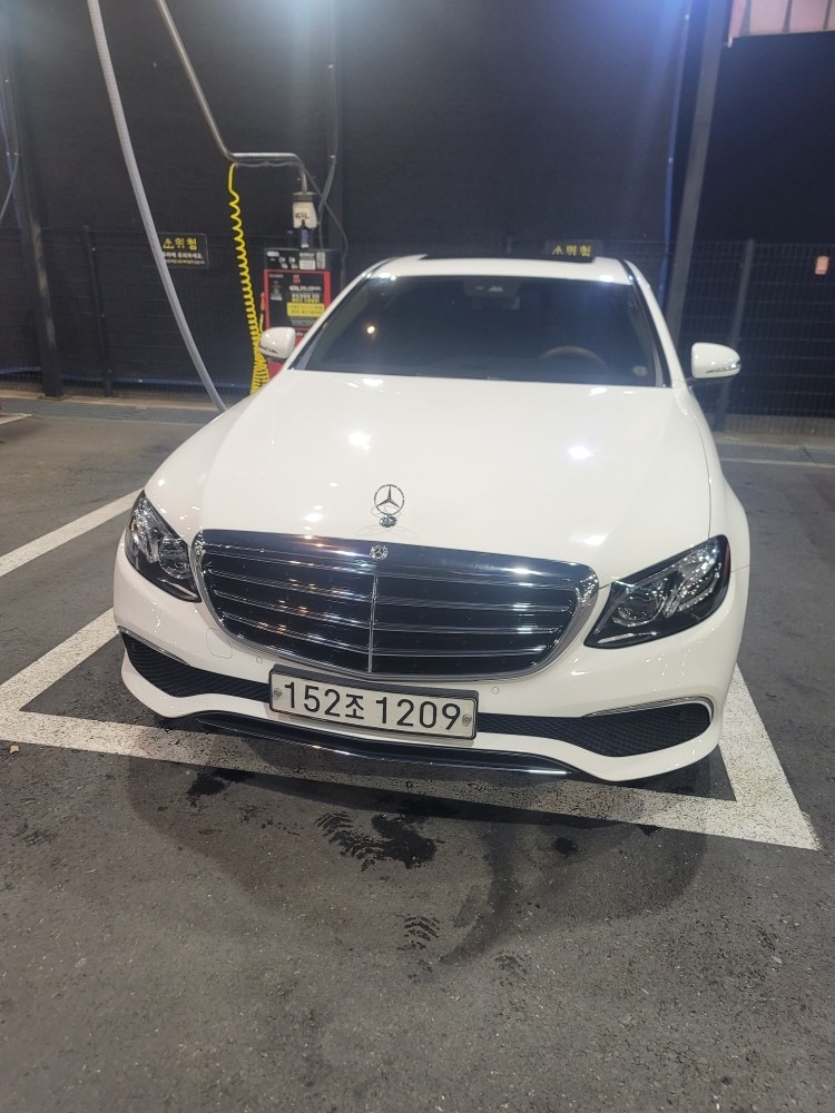 E 클래스 W213 E220 d 4Matic 전기형 (194마력) 매물 썸네일