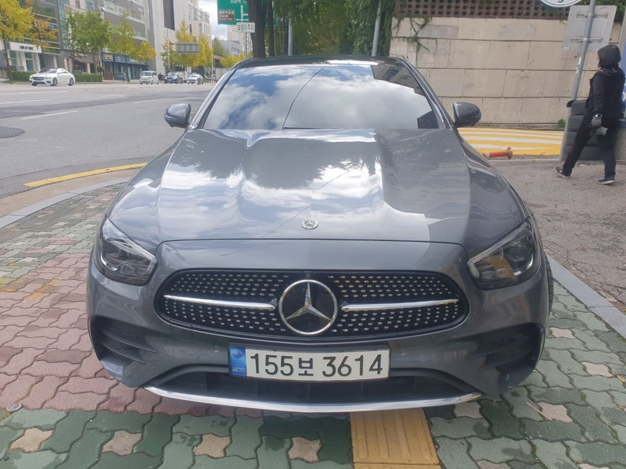 E 클래스 W213 E350 4Matic 후기형 (299마력)AMG Line 매물 썸네일