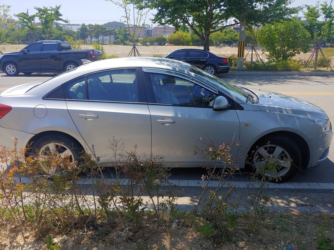 오래된 차입니다. 물론 사고도 있었고 중고차 직거래 (4)