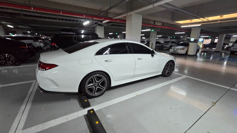 CLS 클래스 C257 CLS300 d 전기형 (239마력)AMG Line 매물 썸네일