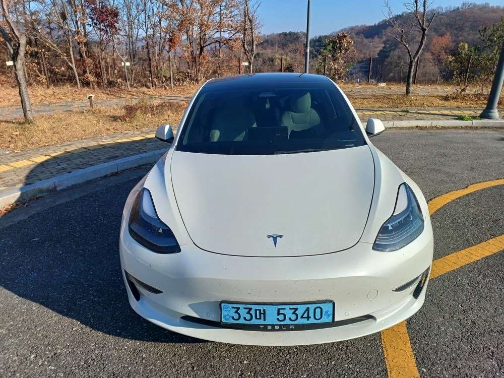 모델 3 BEV(75kWh) AWD 롱 레인지 매물 썸네일