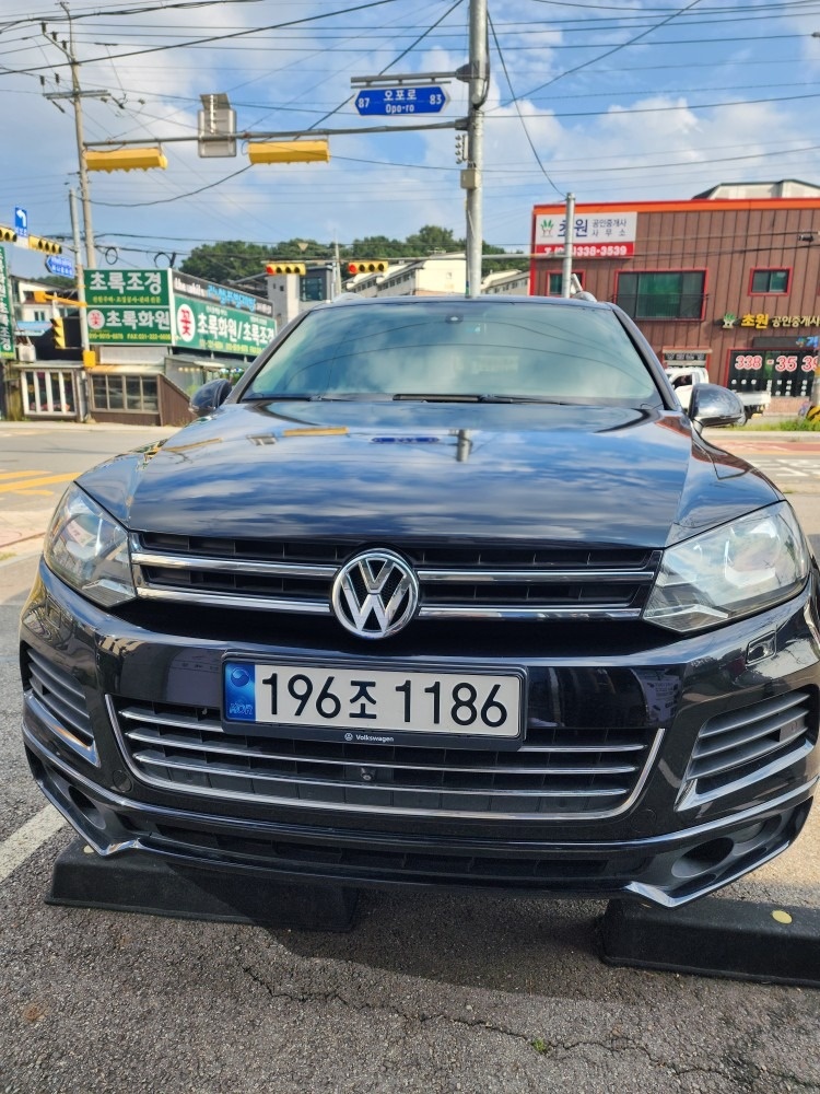 투아렉 Ⅱ 7P V8 4.2 TDI (340마력)R-Line 매물 썸네일