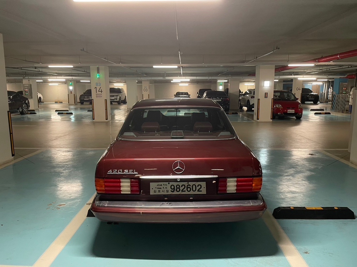 
안녕하세요

1989 W126 SE 중고차 직거래 (4)