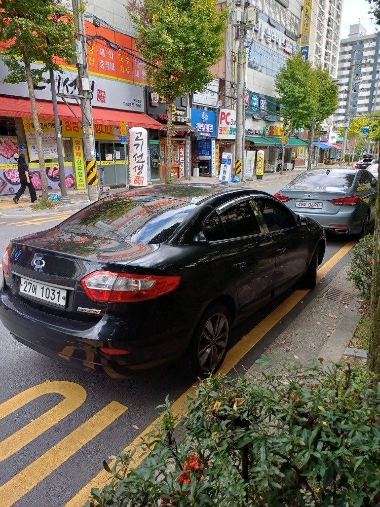 차량상태좋아요
검정색 중고차 직거래 (4)