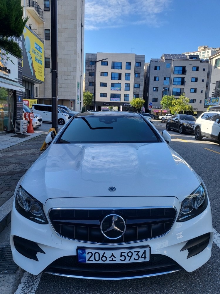 E 클래스 W213 E450 4Matic Coupe 전기형 (367마력) 매물 썸네일