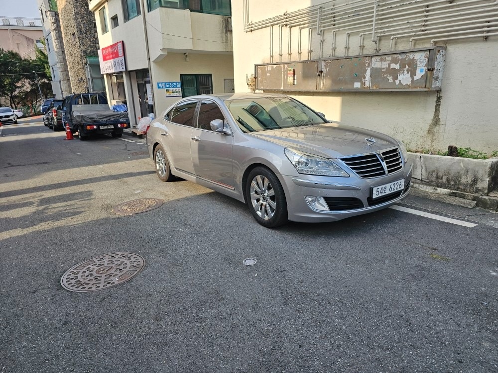 공업사에서 주기적으로 점검받고있는차량