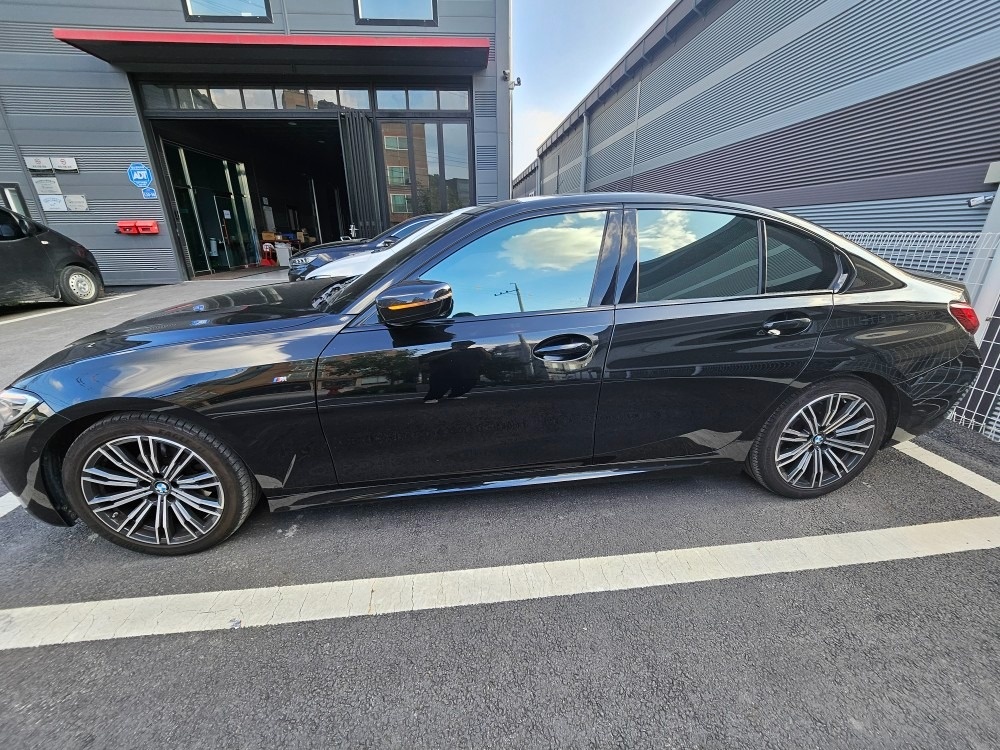 320i msp 21년 10월 출고차 중고차 직거래 (3)