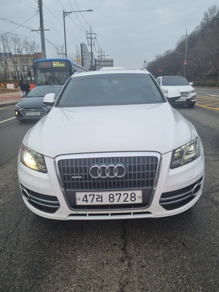 Q5 8R 2.0 TDI 콰트로 (170마력) 매물 썸네일