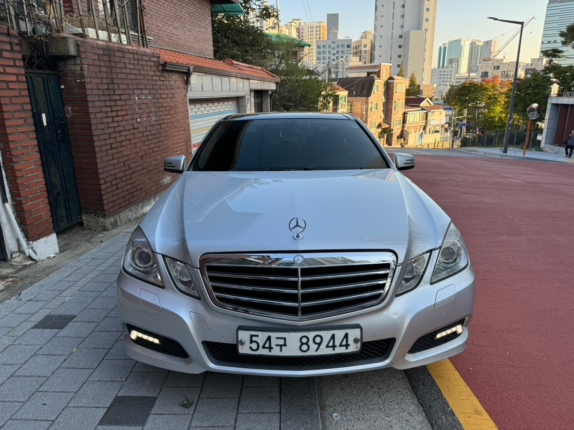 E 클래스 W212 E300 전기형 (231마력)아방가드르 매물 썸네일