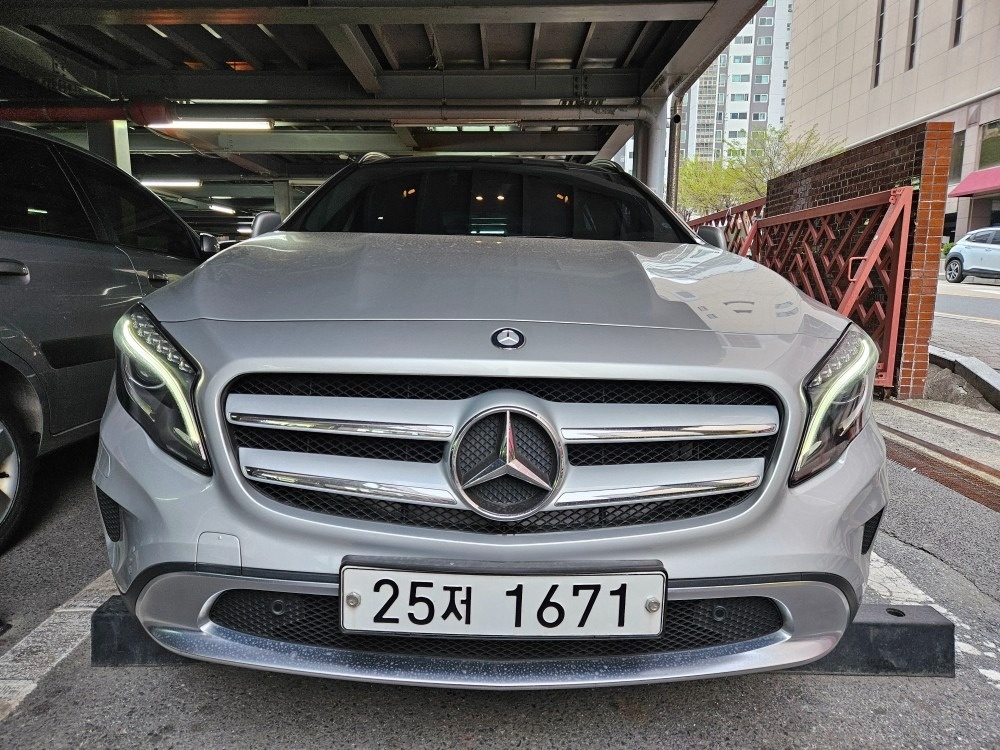 GLA X156 GLA200 CDI 4Matic 전기형 (136마력) 매물 썸네일