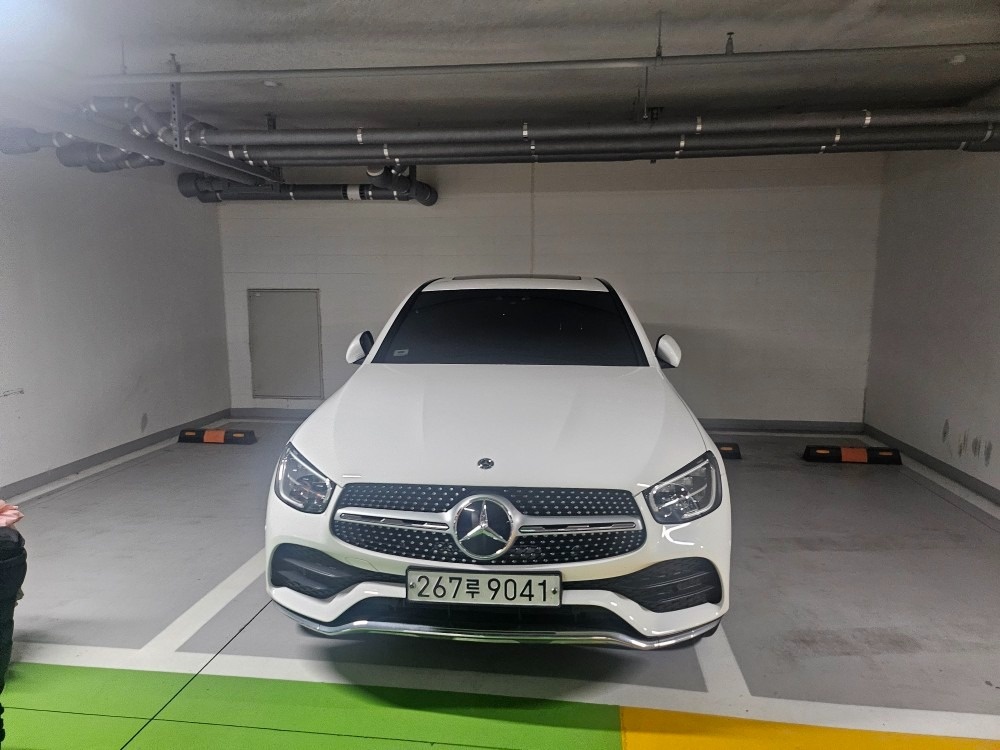 GLC X253 GLC300 4Matic Coupe 전기형 (245마력)AMG Line 매물 썸네일