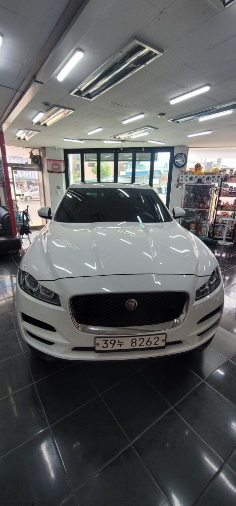 F-PACE X761 20d AWD 매물 썸네일