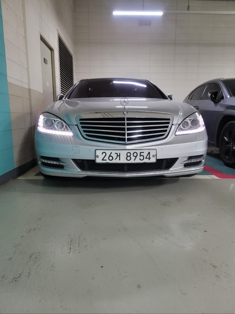 S 클래스 W221 S500 4Matic L (388마력) 매물 썸네일