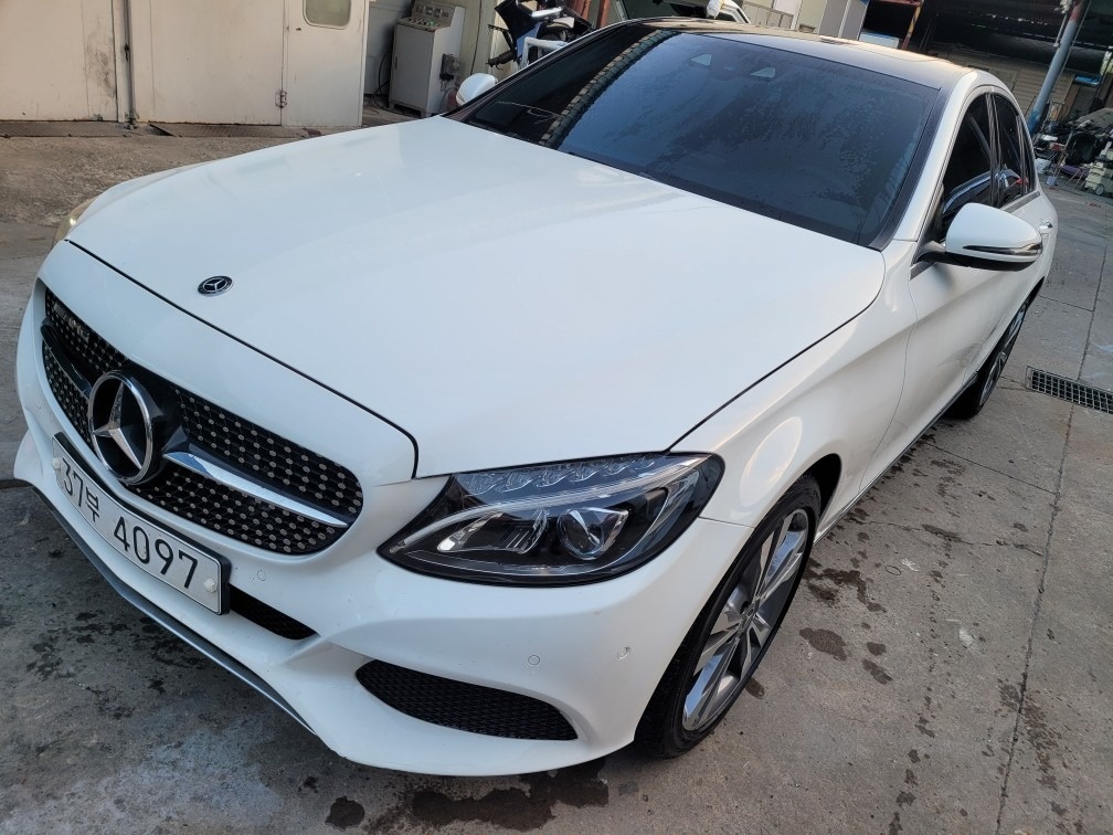 C 클래스 W205 C220 d (170마력) 매물 썸네일