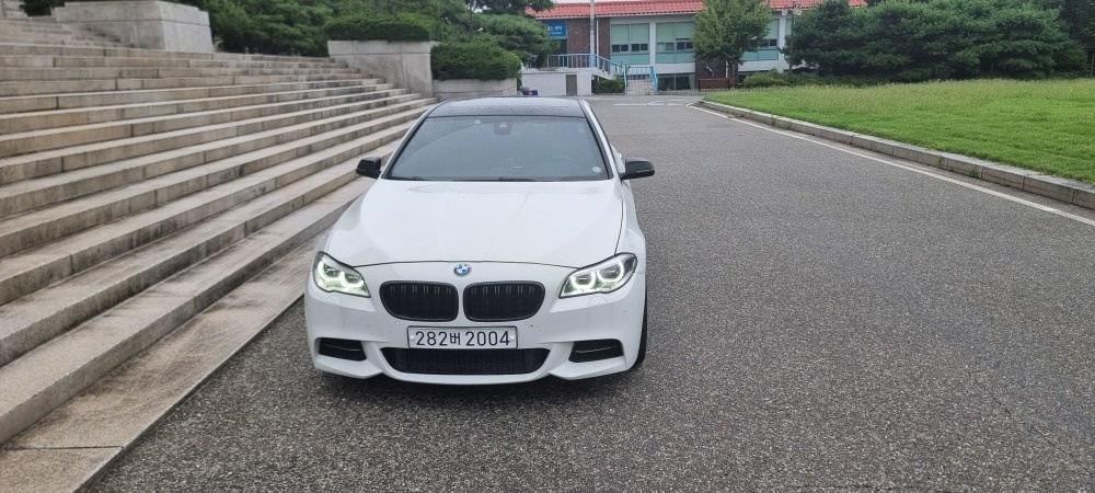 5시리즈 F10 M550d xDrive (381마력) 매물 썸네일