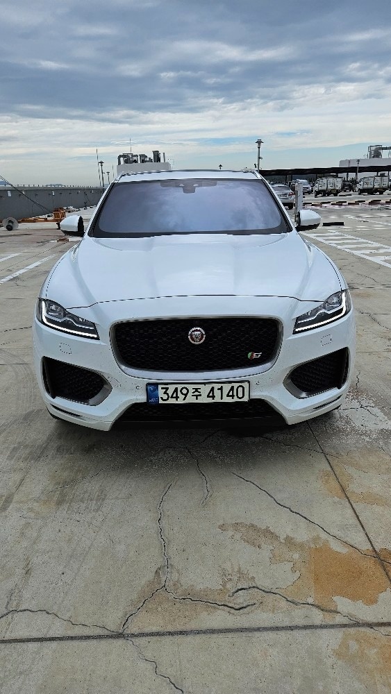 차량: f-pace 3.0 s awd 중고차 직거래 (1)