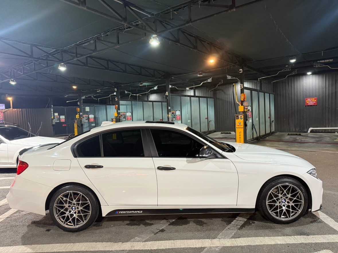 
bmw 14년식 320i F30 1 중고차 직거래 (5)