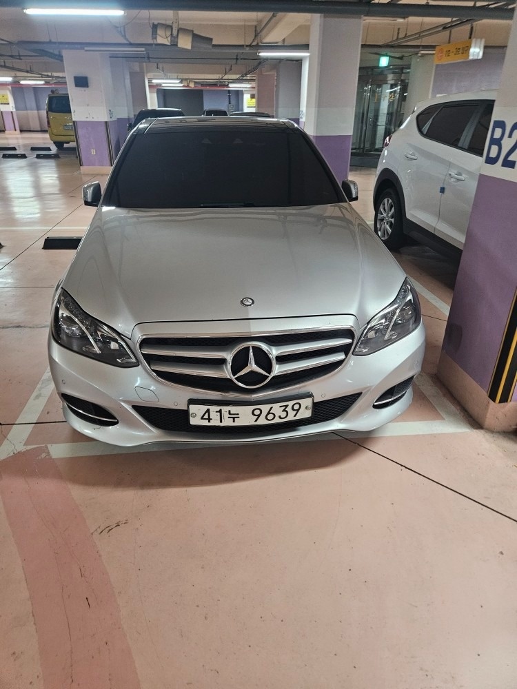 E 클래스 W212 E300 4Matic 후기형 (252마력)아방가르드 매물 썸네일