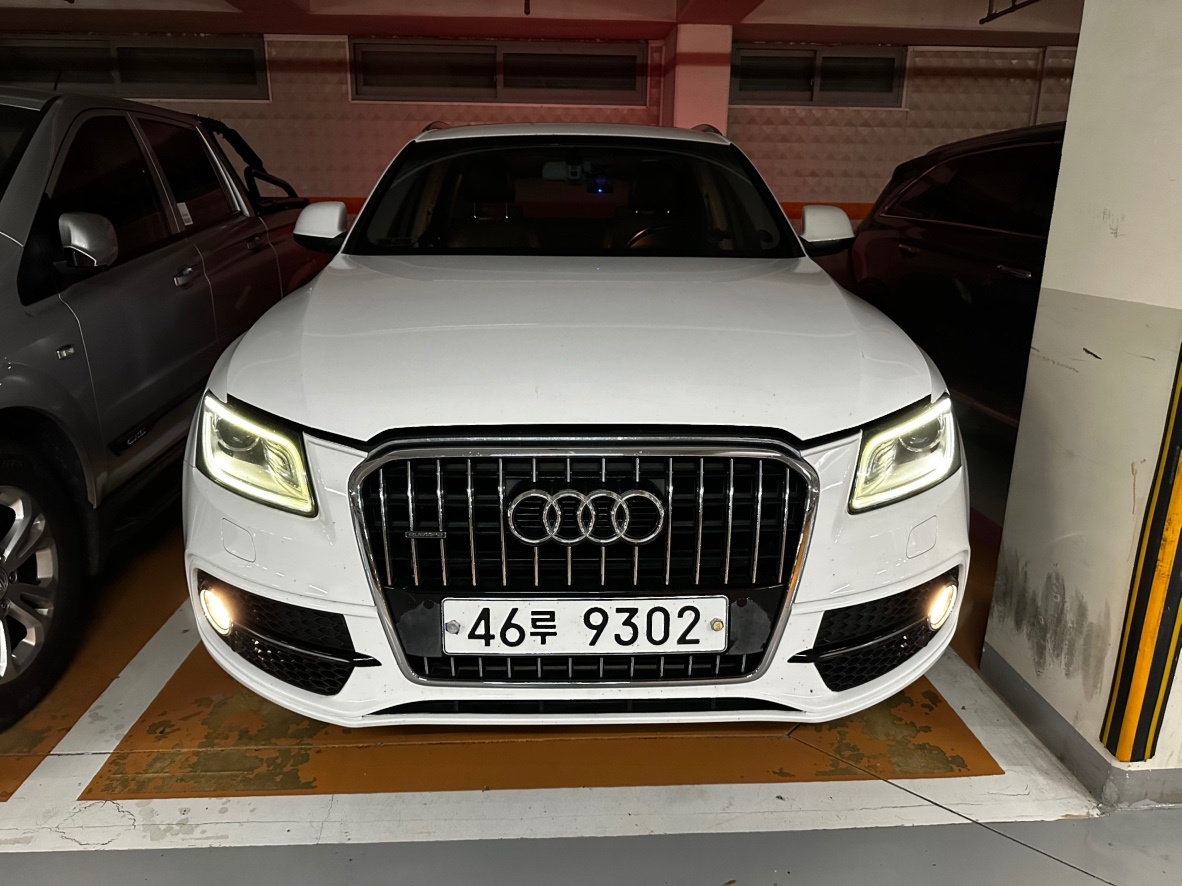 Q5 8R 45 TDI 콰트로 (258마력)다이나믹 매물 썸네일