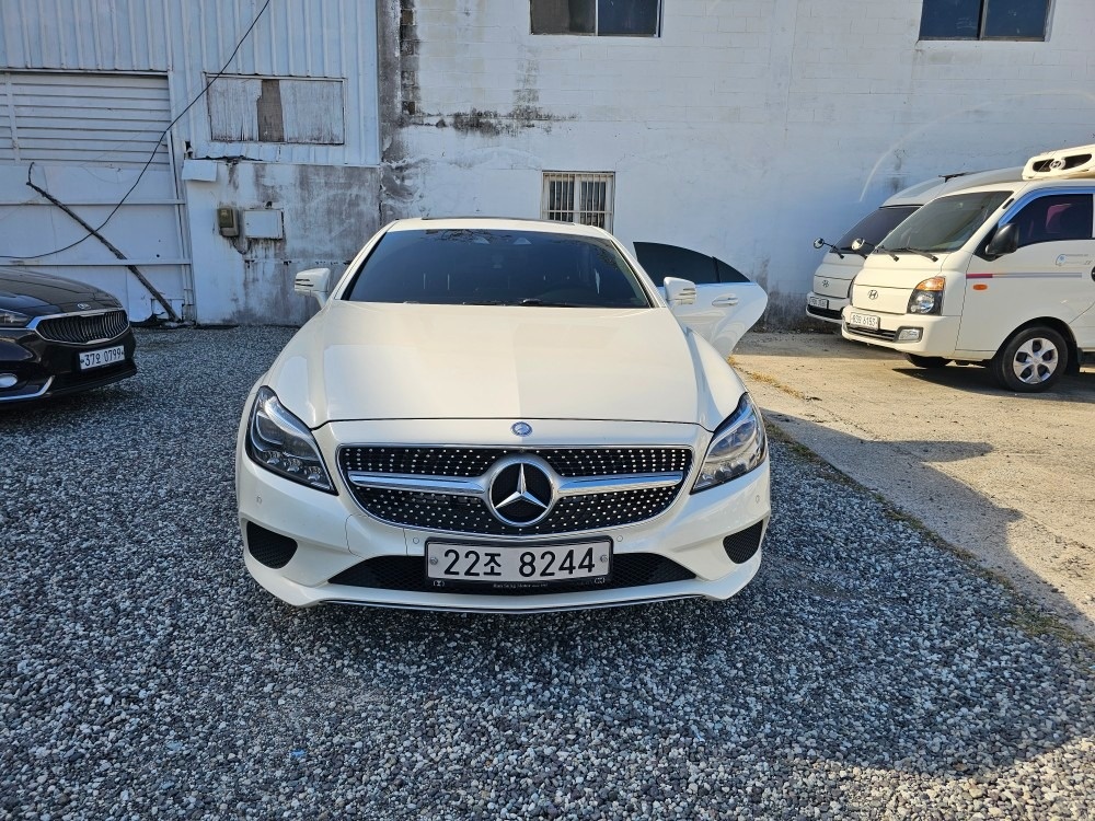 CLS 클래스 W218 CLS250 d 4Matic 후기형 (204마력) 매물 썸네일