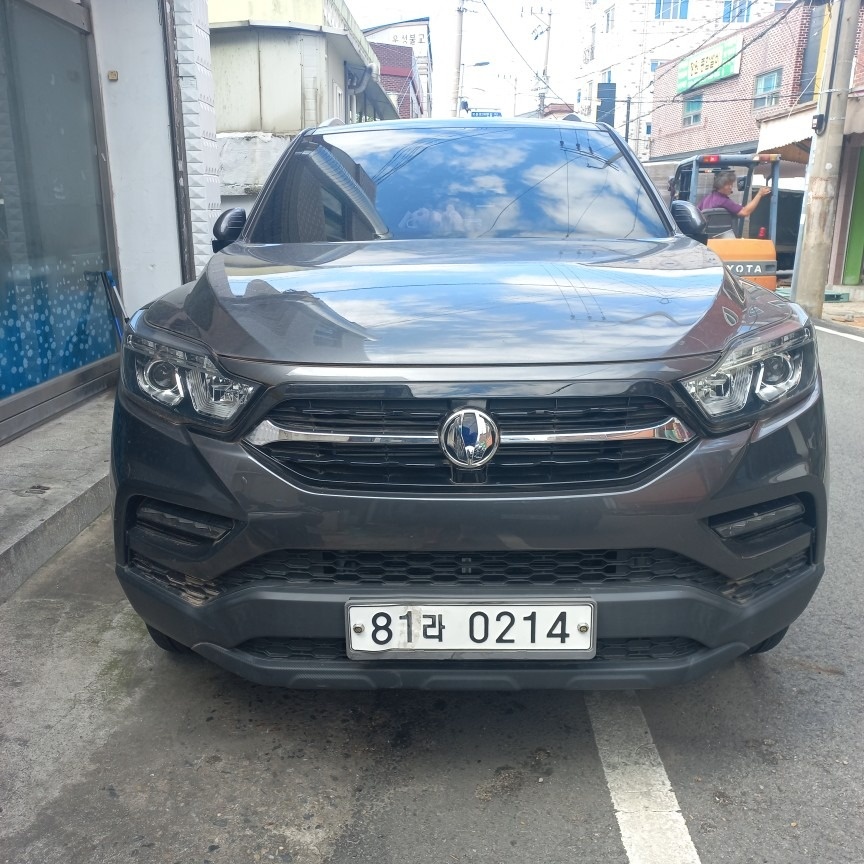 렉스턴 스포츠 Q200. G4 5인승(디젤 2.2) 4WD 프레스티지 스페셜 매물 썸네일