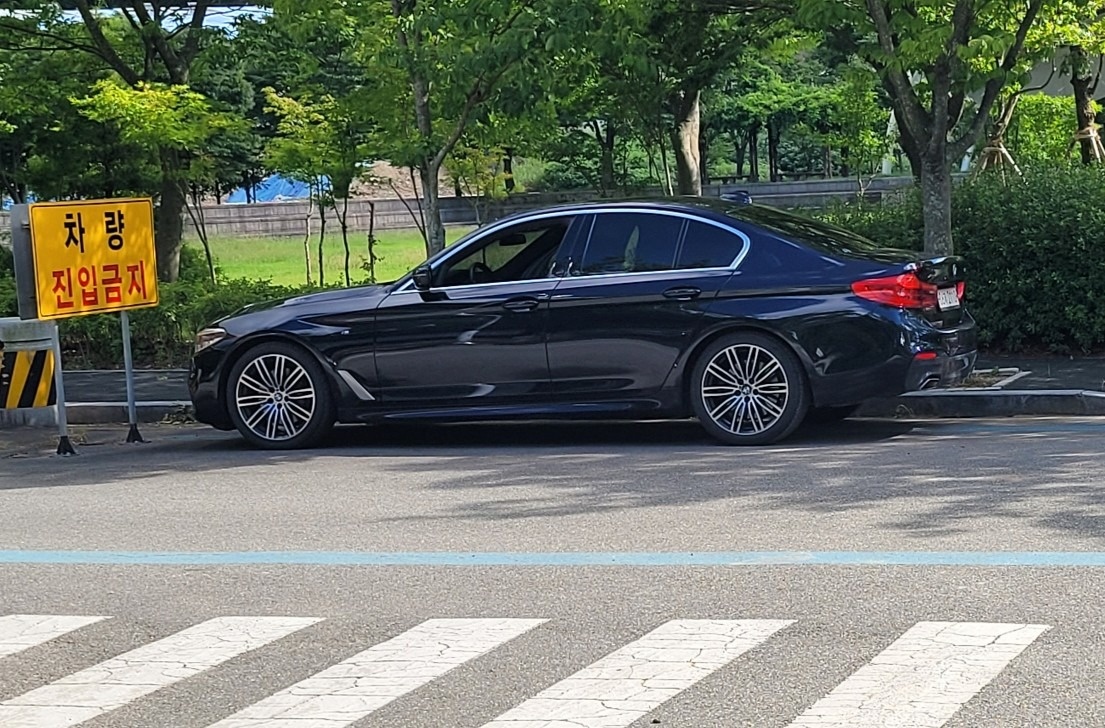 리스끝나고 인수한지 한달됐습니다.
차 중고차 직거래 (1)